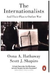 The Internationalists (ISBN: 9780141981864)