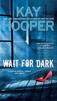 Wait for Dark (ISBN: 9780515156041)