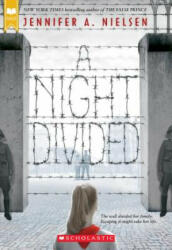 A Night Divided (ISBN: 9780545682442)