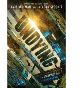 Undying - Amie Kaufman (ISBN: 9781484755563)