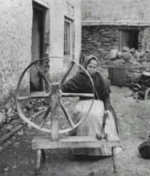 Donegal in Old Photographs (2004)