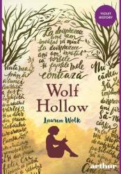 Wolf Hollow. Paperback - Lauren Wolk (ISBN: 9786060863434)