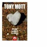 Nu dati cu pietre in Julieta - Tony Mott (ISBN: 9786067492743)