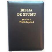 Biblia de studiu pentru o viata deplina. Editia de lux, cu piele neagra si fermoar, margini aurii, LPI006 (ISBN: 9780736106207)