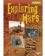 Exploring Mars. Cool Science - D. J. Ward (ISBN: 9781580134217)