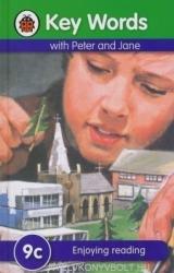 Key Words: 9c Enjoying reading - W. Murray (ISBN: 9781409301462)