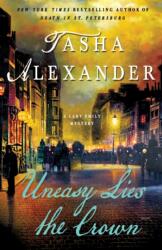 Uneasy Lies the Crown (ISBN: 9781250164711)