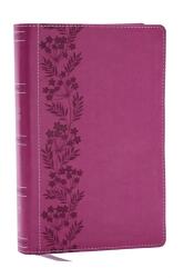 Biblie NKJV, osobní velikost, velké písmo, 43 000 křížových odkazů, růžová leathersoft vazba, červené písmo (Red Letter), Comfort Print (ISBN: 9781400335442)