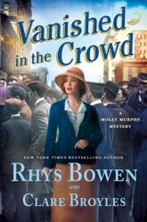 Vanished in the Crowd (ISBN: 9781250399359)