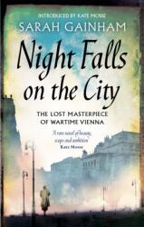 Night Falls On The City - Sarah Gainham (ISBN: 9780349000336)
