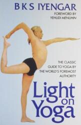 Lumina asupra yoga (ISBN: 9788172235017)