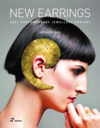 New Earrings (ISBN: 9788419220516)