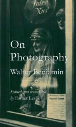 On Photography (ISBN: 9781780235257)