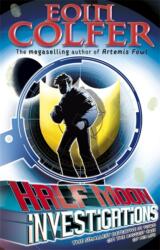 Half Moon Investigations (ISBN: 9780141320809)