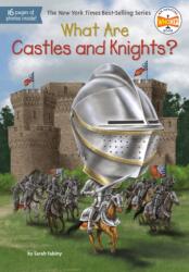 What Are Castles and Knights? (ISBN: 9780593226865)