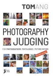 Photography Judging (ISBN: 9780473559205)