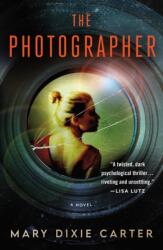 Photographer (ISBN: 9781250790354)