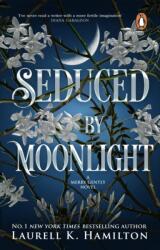 Seduced By Moonlight (ISBN: 9781837321216)
