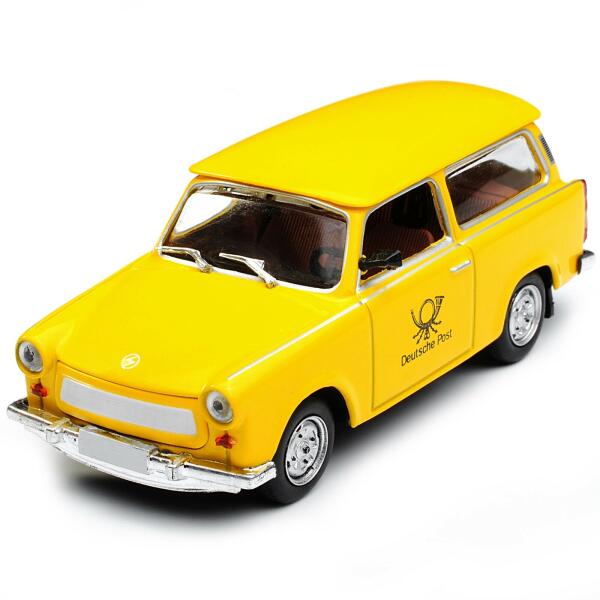 Modellino in miniatura Trabant 601 1/43 WhiteBox Universal beige/bianco