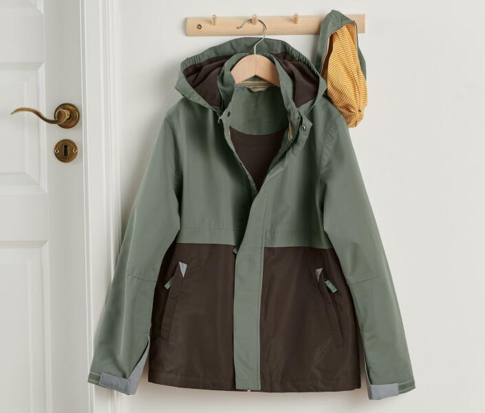 Vásárlás: Tchibo Fiú kabát minden időjárásra, zöld Zöld-barna colorblocking  minta 170/176 Gyerek kabát árak összehasonlítása, Fiú kabát minden  időjárásra zöld Zöld barna colorblocking minta 170 176 boltok