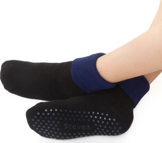 Vásárlás: STEVEN Fekete csúszásmentes zokni gyerekeknek Art. 038 TS016,  BLACK - ABS Méret: 32-34 Gyerek zokni árak összehasonlítása, Fekete csúszásmentes  zokni gyerekeknek Art 038 TS 016 BLACK ABS Méret 32 34 boltok