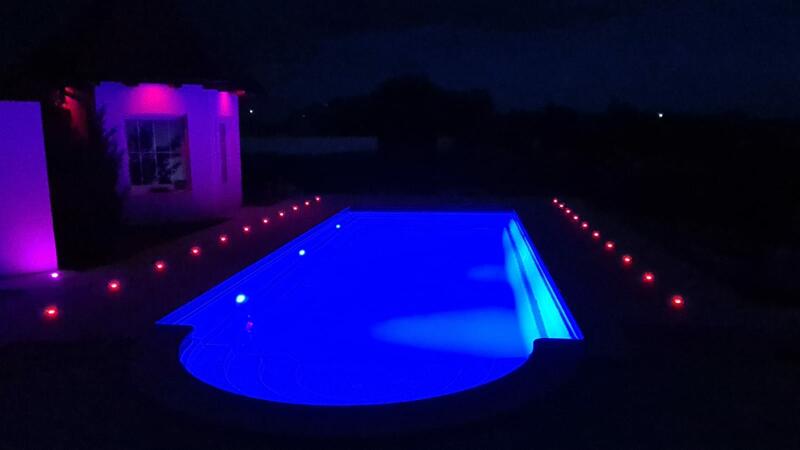 LED reflektor LumiPlus Mini 2.11 RGB színes 12 V AC beépítődoboz nélkül - rozsdamentes acél előlap