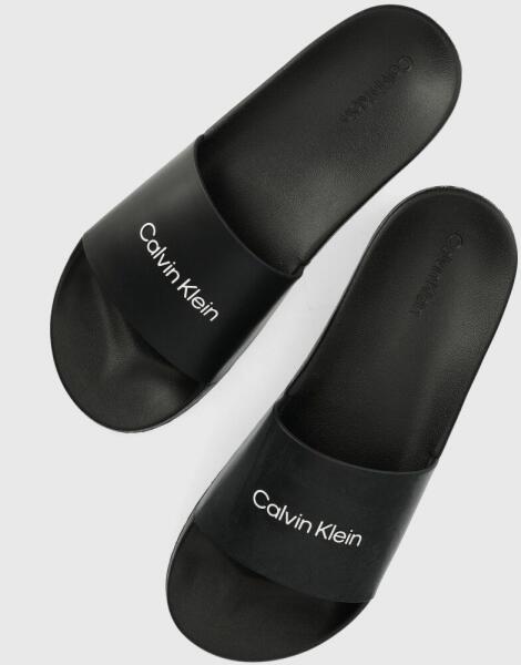 Calvin Klein papuci CHUNCKY POOL SLIDE R barbati, culoarea negru,  HM0HM01063 9BYX-KLM002_99X (Papuc barbati) - Preturi