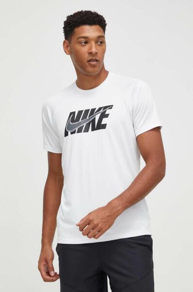 Vásárlás: Nike edzős póló fehér, nyomott mintás - fehér L Férfi póló árak  összehasonlítása, edzős póló fehér nyomott mintás fehér L boltok