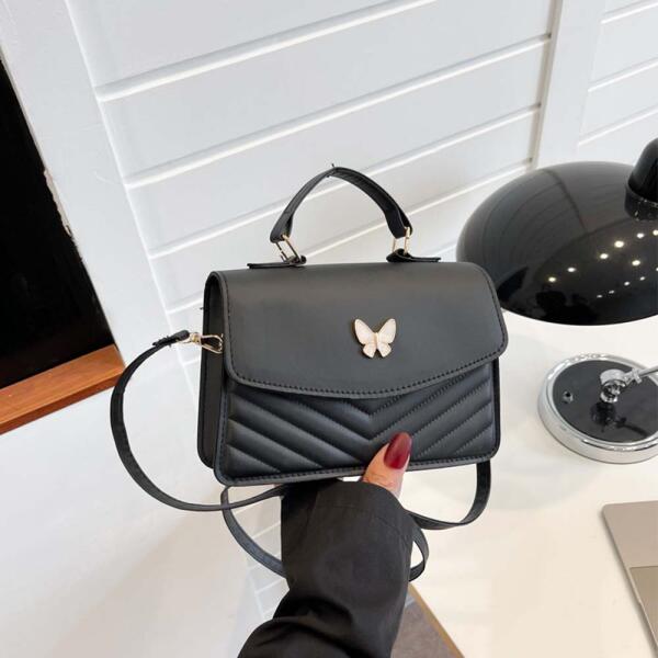 Vásárlás: Dollcini Divatos pénztárcák, stílusos táskák és alkalmi női táskák  - Fekete (432161) Női táska árak összehasonlítása, Divatos pénztárcák  stílusos táskák és alkalmi női táskák Fekete 432161 boltok