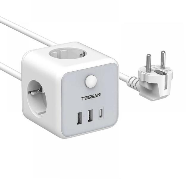 3 Plug + 3 USB 1,5 m Switch (TS-301-GR)