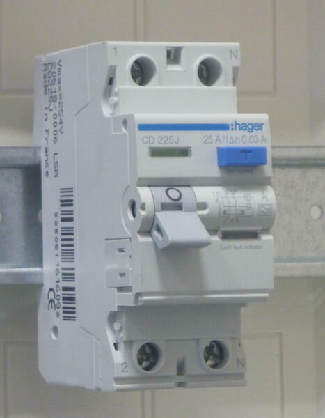 CD225J