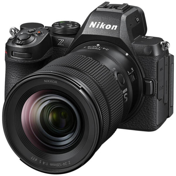 Z5 II + Z 24-120mm f/4 S (VOA170K005)