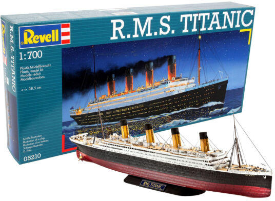 Revell R.M.S. Titanic 1:700 (05210) (Macheta) - Preturi