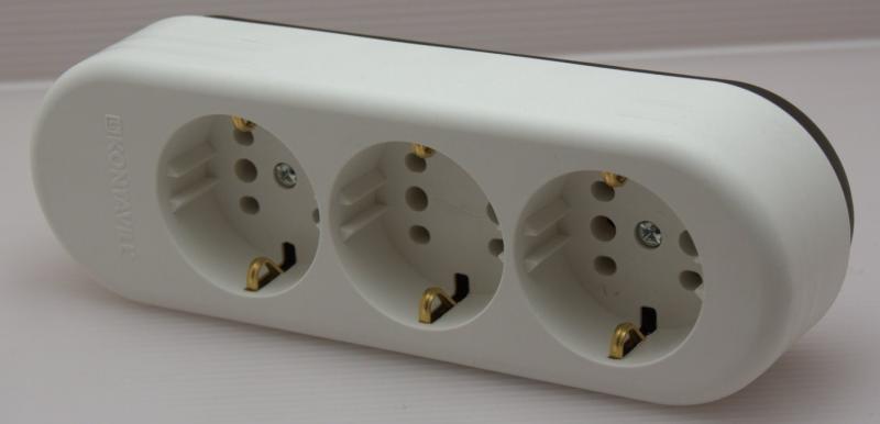3 Plug (053421)