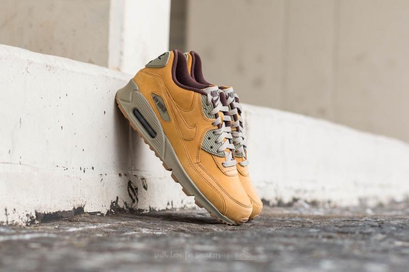 Vásárlás: Nike Air Max 90 Winter (Women) Sportcipő árak összehasonlítása, Air  Max 90 Winter Women boltok