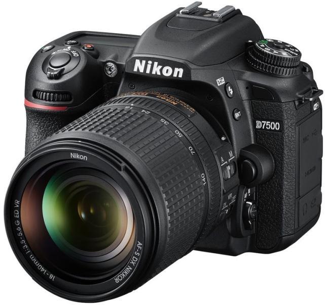 D7500 + AF-S 18-140mm VR (VBA510K002)