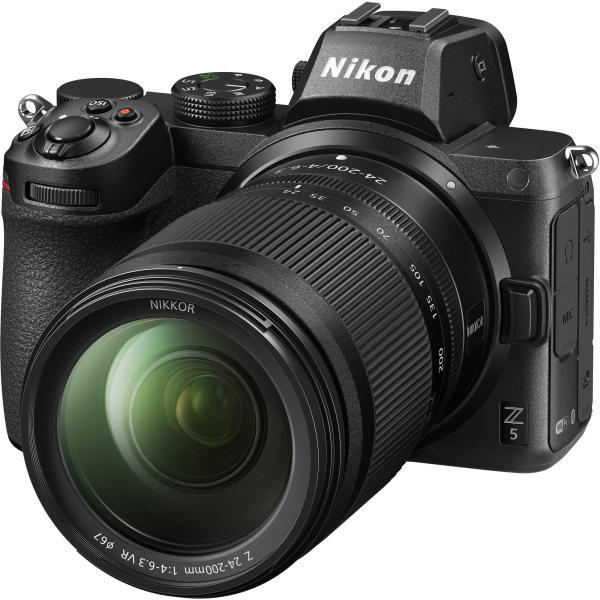 Z5 + 24-200mm f/4-6.3 VR (VOA040K004)