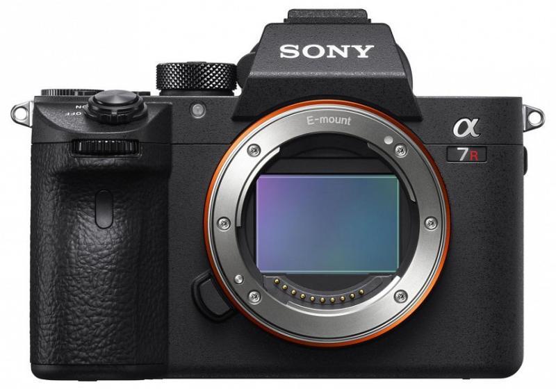 Sony Alpha 7R III (ILCE-7RM3) + FE 24-70mm Aparat foto Preturi