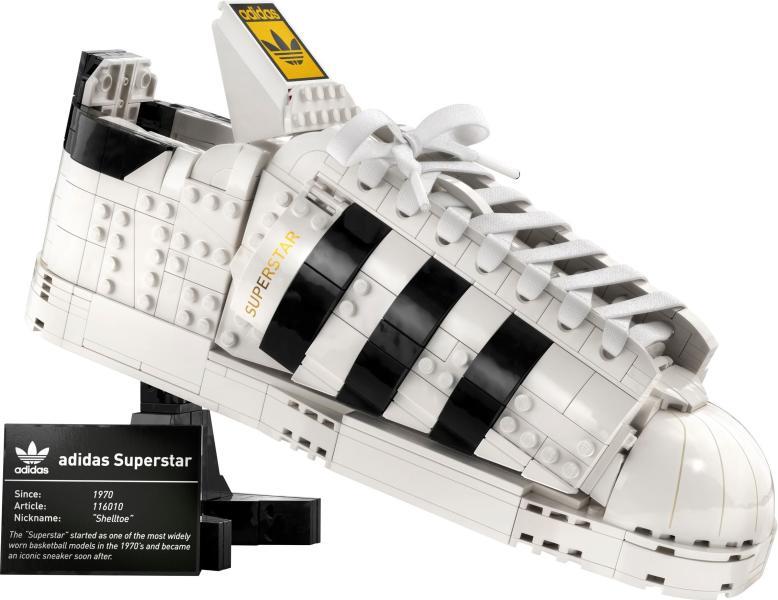 Vásárlás: LEGO® ICONS™ - Creator Expert - Adidas Originals Superstar  (10282) LEGO árak összehasonlítása, ICONS Creator Expert Adidas Originals  Superstar 10282 boltok