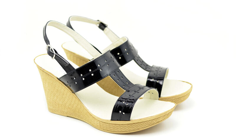 Made in Romania Oferta marimea 37, 40 - Sandale dama negre din piele  naturala, cu platforme de 7 cm LS46N2LAC (Sandale dama) - Preturi