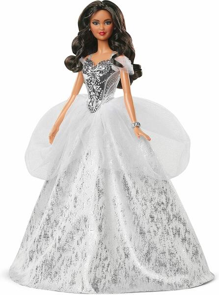 Vásárlás: Mattel Barbie - Karácsonyi baba 2021 barna lány (25GXL20) Barbie  baba árak összehasonlítása, Barbie Karácsonyi baba 2021 barna lány 25 GXL  20 boltok