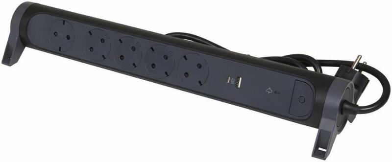 5 Plug + 2 USB 1,5 m Switch (694514)