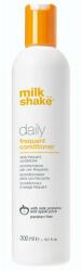 Milk Shake Balsam pentru păr - Milk Shake Daily Frequent Conditioner 300 ml