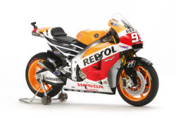 TAMIYA Repsol Honda RC213V 14 1: 12 makett motor (300014130) (300014130)