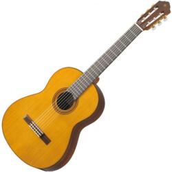 Yamaha C70 klasszikus gitár, fenyõ fedlap, rózsafa fogólap, Nato nyak, magasfényű szín (GC70II)