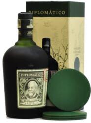 Diplomático Reserva + 4 poháralátét 40% 0, 7L ajándékcsomagolás 4 csésze szőnyeg