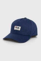 Fila sapka sötétkék, nyomott mintás - sötétkék Univerzális méret - answear - 7 590 Ft