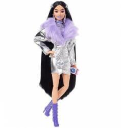 Mattel Papusa Barbie, Extra: Cu guler din piele mov si cizme, 1710321