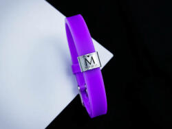 R. M. ékszer MoMents Szeretet levél egyedi medálos MoMents lila színű szilikon karkötő (18421RM)