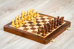  Közepes LUX mágneses fa sakk-készlet